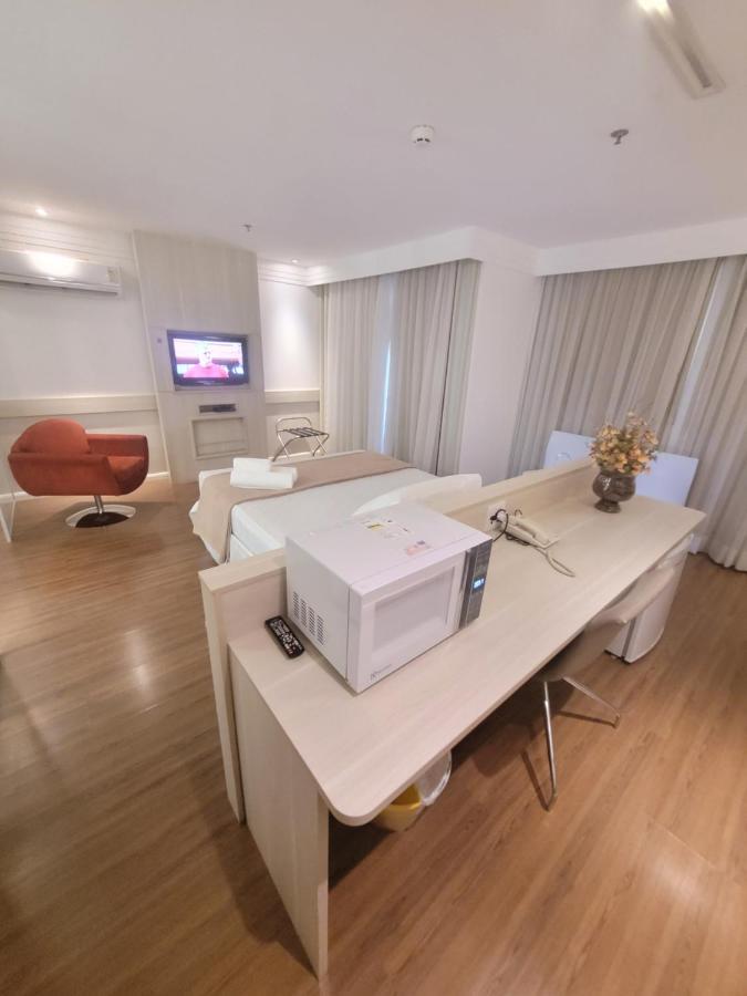 Flat Mercure Brasilia Lider By Rei Dos Flats Exterior foto