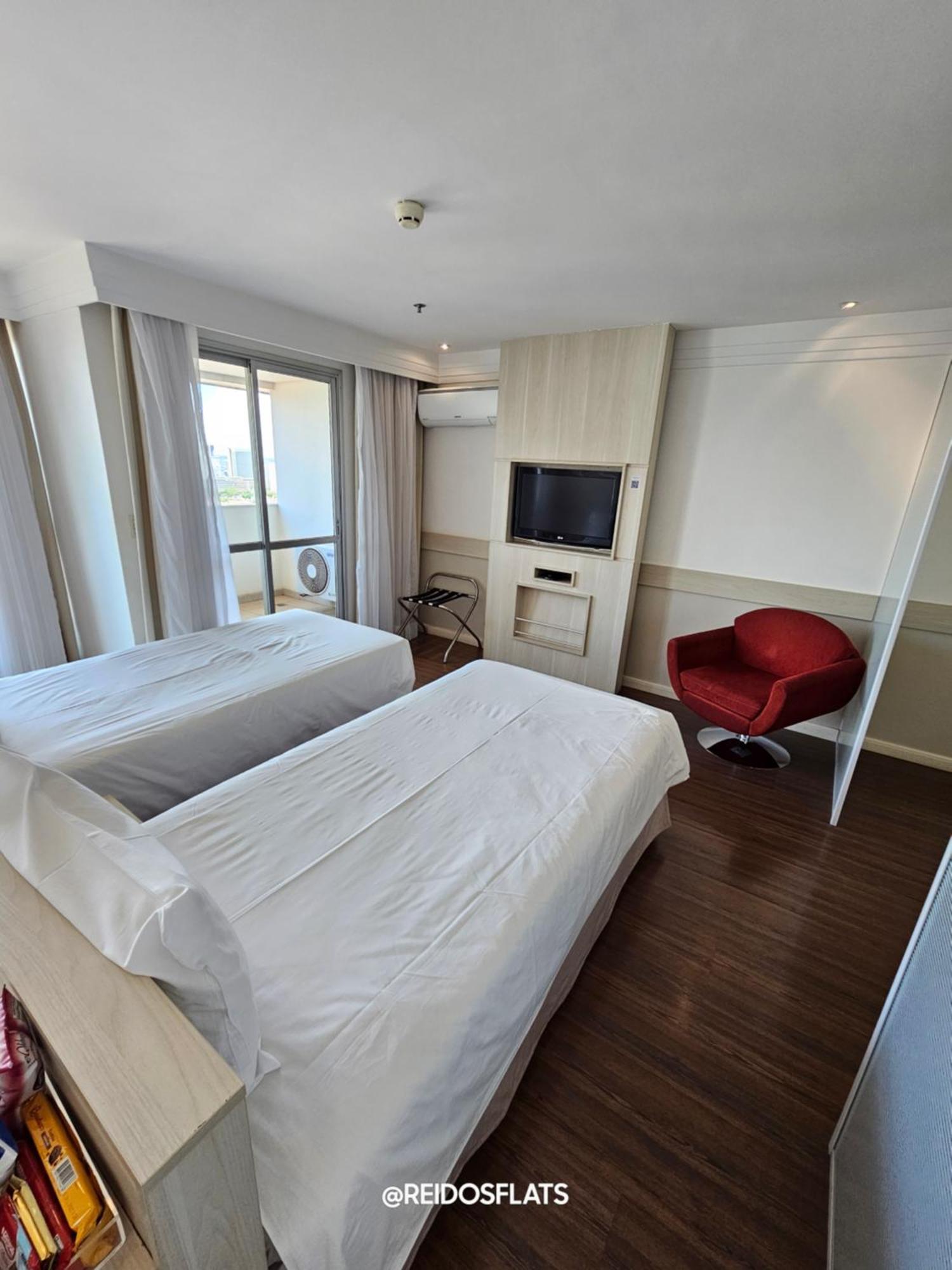 Flat Mercure Brasilia Lider By Rei Dos Flats Exterior foto
