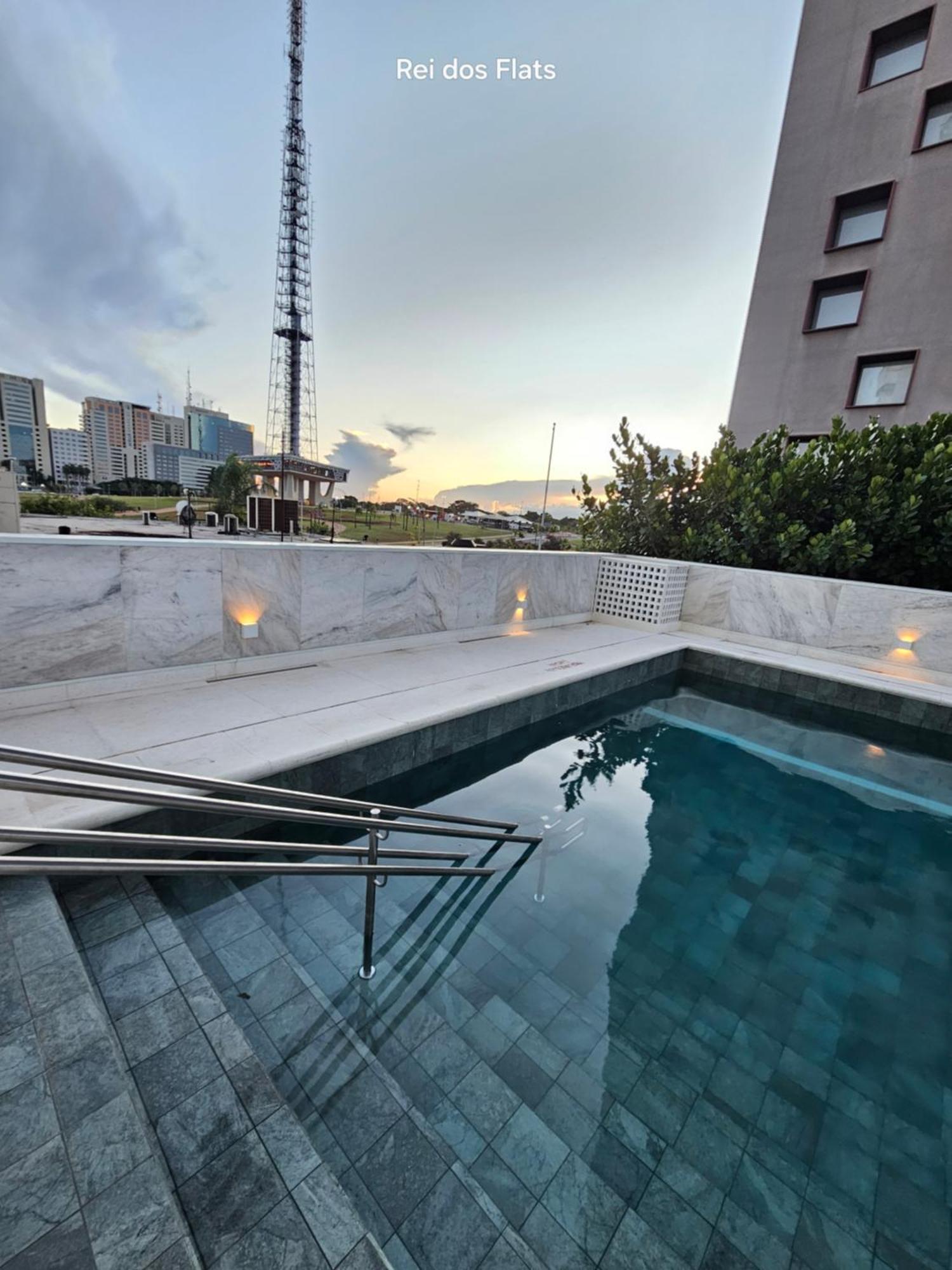 Flat Mercure Brasilia Lider By Rei Dos Flats Exterior foto